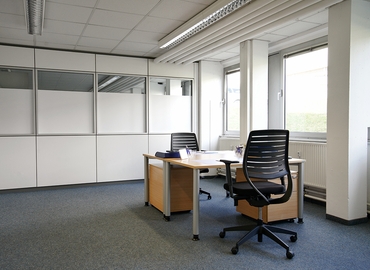 Werner-von-Siemens-Straße 2, Business Center in Pfungstadt, 1