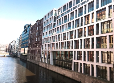 Book a 60 m² Conference space in Hamburg, Neuer Wall 80 (20354) - 8 | MatchOffice.com