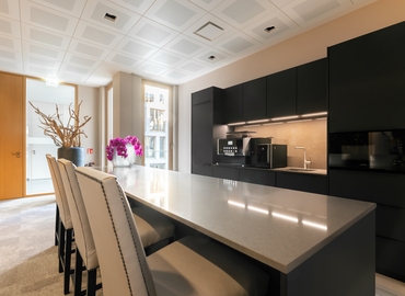 Book a 60 m² Conference hall in Hamburg, Neuer Wall 80 (20354) - 3 | MatchOffice