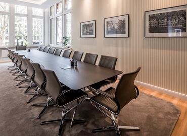 Choose a 25 m² Meeting room in Dusseldorf, Königsallee 27 (40212) - 5 | MatchOffice