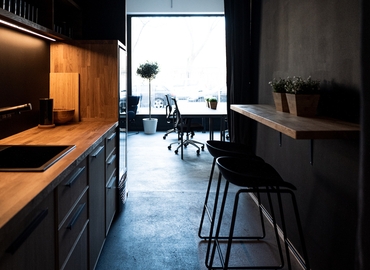 Franz-Klühs-Straße, Business Center in Berlin Kreuzberg, 3