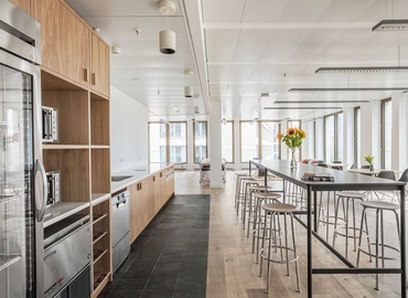 40 m² Serviced office place available to rent in Berlin Mitte, Spittelmarkt 11 (10117) - 1 | MatchOffice.com