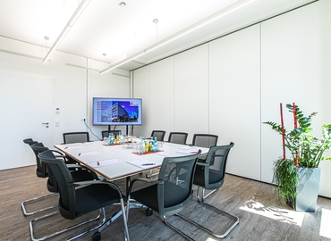 Book a 100 m² Convention center in Wiesbaden, Klingholzstraße 7 (65189) - 2 | MatchOffice.com