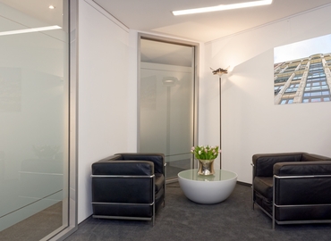 Rent a 25 m² Conference space in Dusseldorf, Martin-Luther-Platz 22 (40212) - 5 | MatchOffice