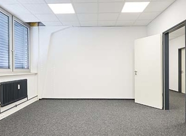 Carl-Zeiss-Straße 5, Business Center in Fellbach