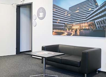 Carl-Zeiss-Straße 5, Business Center in Fellbach