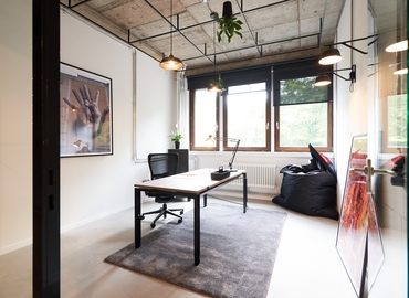 Stresemannallee 4b, Business Center in Neuss, 1