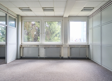 Karlsruher Straße 31-33, Business Center in Rastatt
