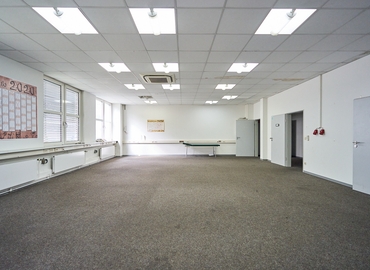 Karlsruher Straße 31-33, Business Center in Rastatt, 3