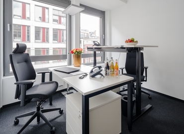 30 m² Business park in Hamburg Altstadt, Georgsplatz 1 (20099) - 0 | MatchOffice.com