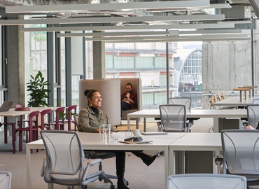 52 m² Conference room in Berlin Mitte, Karl-Liebknecht-Straße 29 (10178) - 1 | MatchOffice