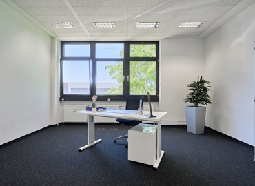500 m² Business center in Frankfurt Ost, Röntgenstraße 7-9 (60388) - 1 | MatchOffice.com