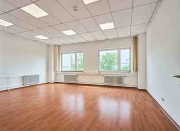 950 m² Business park in Friedrichsdorf, Max-Planck-Straße 36 (61381) - 0 | MatchOffice