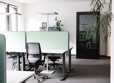 Ferdinand-Happ-Straße 53, Business Center in Frankfurt Bornheim, 3