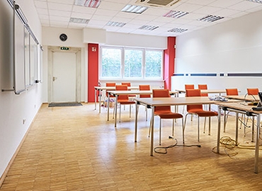 Ruth-Hallensleben-Str., Business Center in Köln Nippes