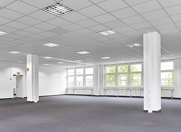 Philipp-Reis-Straße 17, Business Center in Maintal, 11