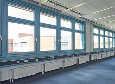 Stuttgarter Straße 45-51, Business Center in Neckartenzlingen