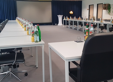 22 m² Convention center in Hamburg Neustadt, Ludwig-Erhard-Straße 18 (20459) - 1 | MatchOffice