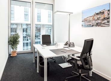 Bertha-Benz-Strasse 5, Business Center in Berlin Mitte, 2