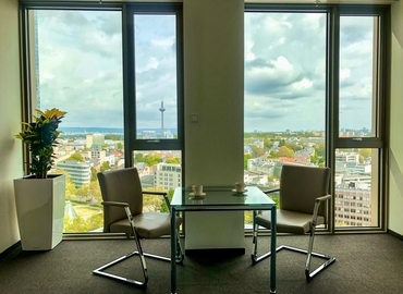 Friedrich-Ebert-Anlage 35-37, Business Center in Frankfurt Innenstadt, 3