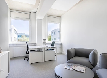 100 m² Shared workspace  in Dusseldorf Medienhafen, Speditionstraße 2 (40221) - 1 | MatchOffice.com
