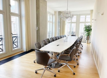 Unter den Linden 10, Business Center in Berlin Mitte, 11