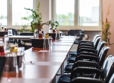 69 m² Convention center in Magdeburg, Hegelstraße 39 (39104) - 2 | MatchOffice