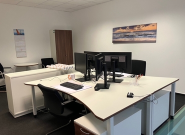 Office Anna-Louisa-Karsch-Straße 3 10178 Berlin Mitte