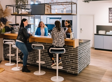 230 m² Business space in Mannheim, Havellandstraße 10 (68309) - 2 | MatchOffice