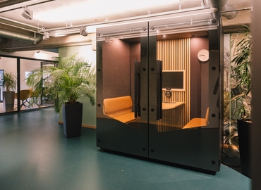 Am Sandtorkai 27, Business Center in Hamburg Hafencity