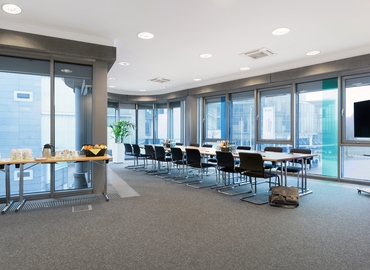 Im Mediapark 5, Büro mieten in Köln