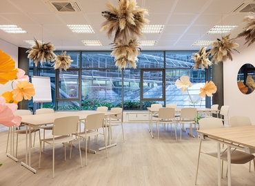Im Mediapark 5, Büro mieten in Köln