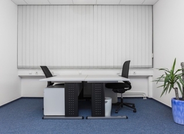 Office Lyoner Straße 10 60528 Frankfurt Süd