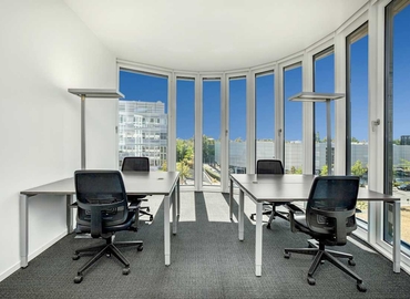 Coworking Peter-Müller-Straße 3 40468 Dusseldorf Lohausen