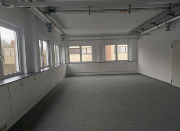 Office Eichwiesenring 4F 70567 Stuttgart