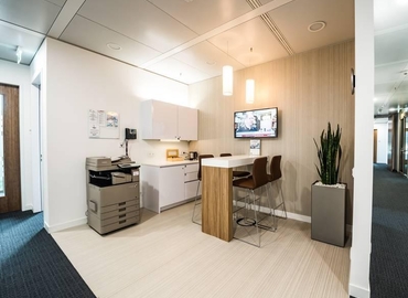 70 m² Business center building available to rent in Berlin Mitte, Rahel-Hirsch-Straße 10 (10557) - 11 | MatchOffice.com