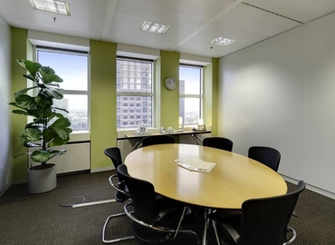 Platz der Einheit 1, Business Center in Frankfurt Innenstadt, 2