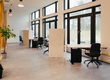 250 m² Coworking space  in Reinfeld (Holstein), Schillerstraße 22 (23858) - 1 | MatchOffice.com