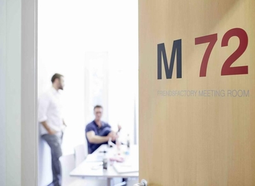 1000 m² Business center property up for rent in Munich, Lyonel - Feiniger Straße 26 (80807) - 1 | MatchOffice