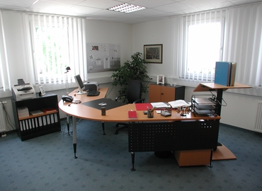 30 m² Business park property up for rent in Wolfratshausen, Bgm.-Finsterwalder Ring 10 (82515) - 3 | MatchOffice