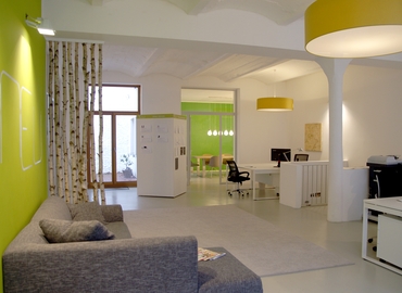 Büroflächen Düsseldorf: Größe, Preis & Lage 7 | buero-gewerberaeume.de Blick Eingang | buero-gewerberaeume.de