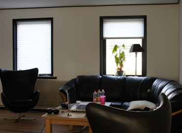 210 m² Commercial warehouse up for rent in Hammel, Viborgvej  68 (8450) - 1 | MatchOffice.com