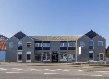Kontor til leje på Hovedgaden 61, 8410 Rønde - 110 m² | Foto 0 - Lokalebasen.dk