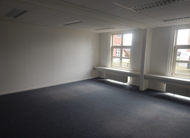 38 m² Office space up for rent in Nyborg, Lindholm Havnevej 29 (lok.12-13), 5800  - 5 | MatchOffice.com