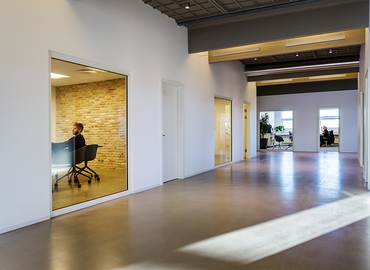 1000 m² Business space property up for rent in Taastrup, Dybendalsvænget 2 (2630) - 0 | MatchOffice.com