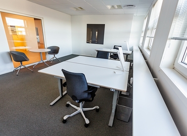 35 m² Business space place available to rent in Taastrup, Dybendalsvænget 2 (2630) - 0 | MatchOffice