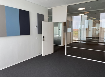 63 m² Business office available to rent in Kastrup, Lufthavnsboulevarden 10, 2770  - 2 | MatchOffice.com