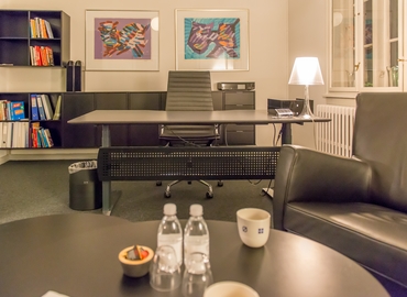 Office Bernstorff Slot 2820 Gentofte