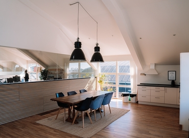 Office A. P. Møllers Allé 11 2791 Dragor