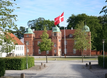 Office Hollufgårds Allé 12 5220 Odense SO